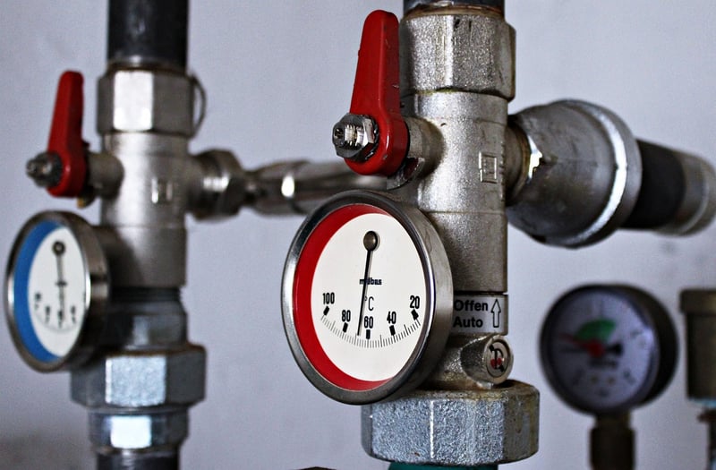Installer un mitigeur thermostatique dans une douche existante en 2026